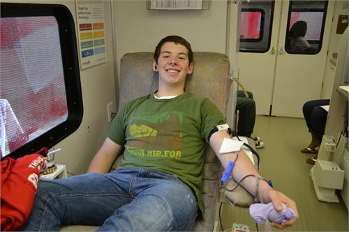 TCCHS donates blood